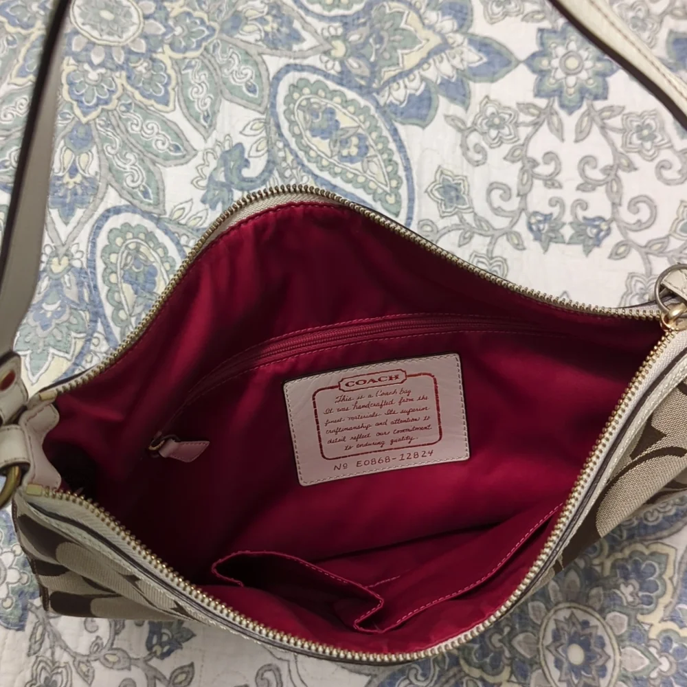 Authentic Coach Purse - Picture 4 of 6